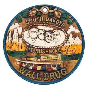 Vtg South Dakota Souvenir Plate 3D Wall Plaque Man Cave Bar Lodge Cabin Rustic